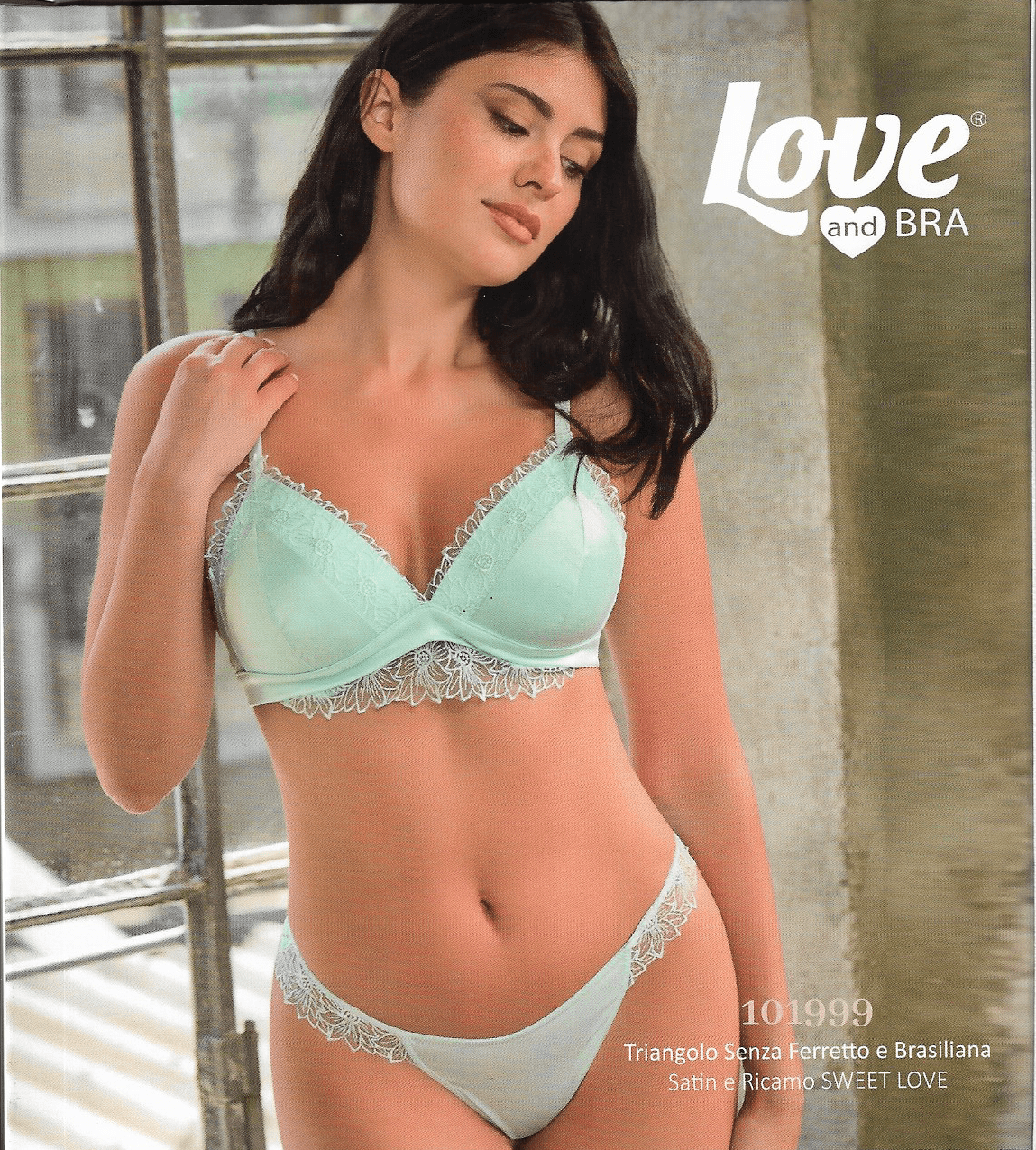 Completino Triangolo Senza Ferretto e Brasiliana Love And Bra 101999 - Biancheria da sogno Pedata