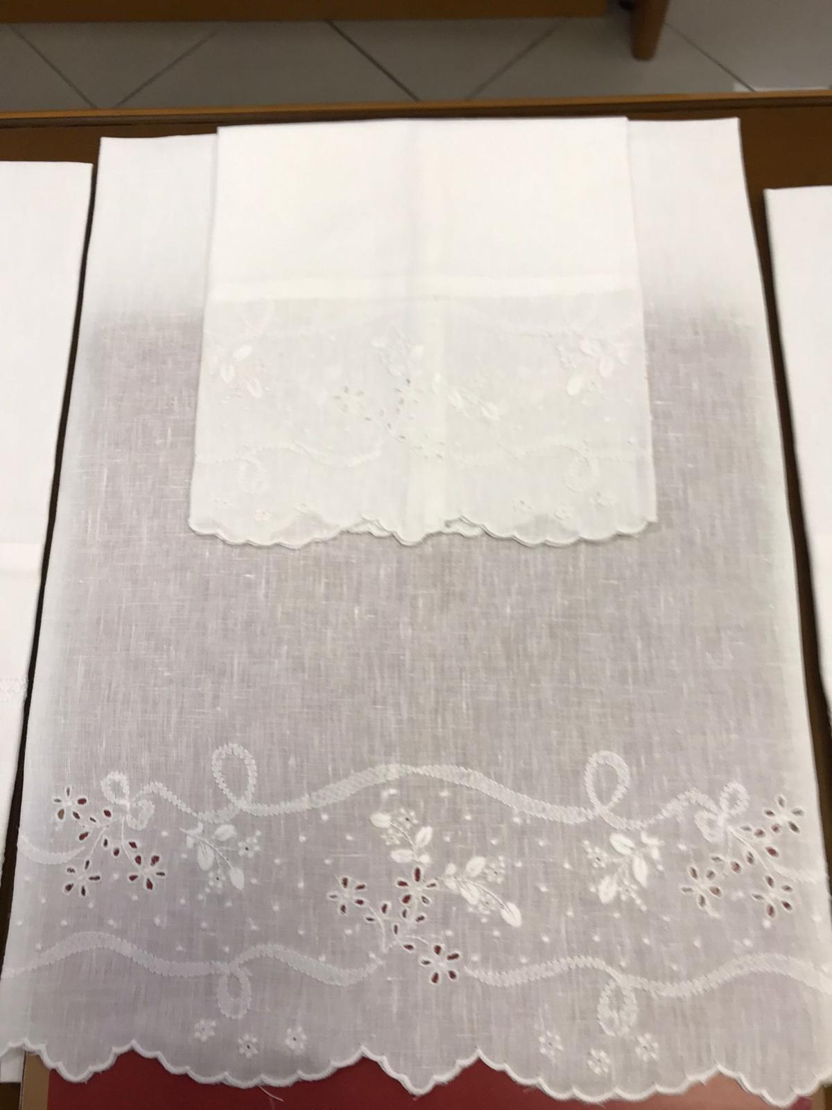 Coppia 1+1 Asciugamani Lino Ricamato Bellavia 507 - Biancheria da sogno Pedata