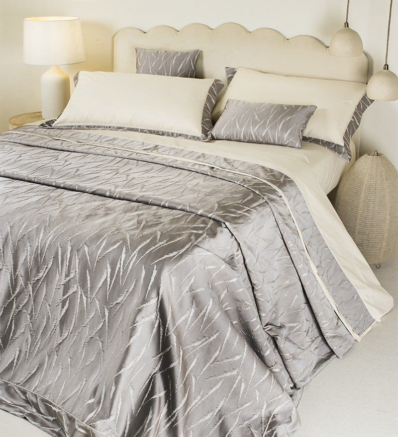 Copriletto Jacquard Matrimoniale Battaglia Fascino - Biancheria da sogno Pedata