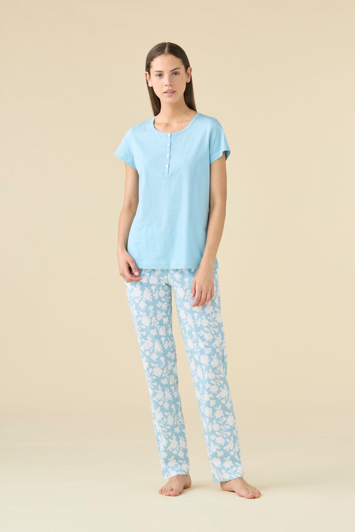 Pigiama Serafino Donna M/M P/L Noi Di Notte FA9517 - Biancheria da sogno Pedata