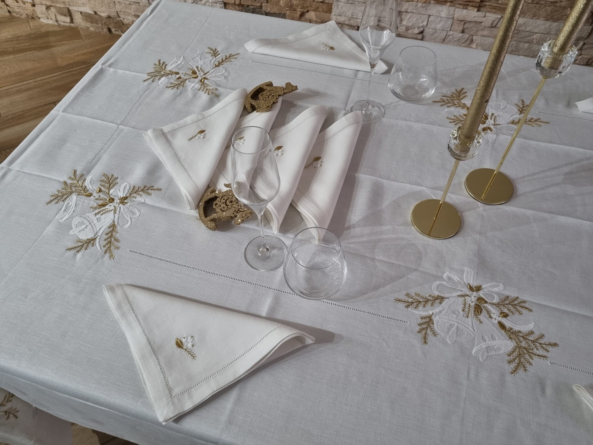 Servizio da Tavola x12 in Lino i Maestri Del Ricamo Campane - Biancheria da sogno Pedata