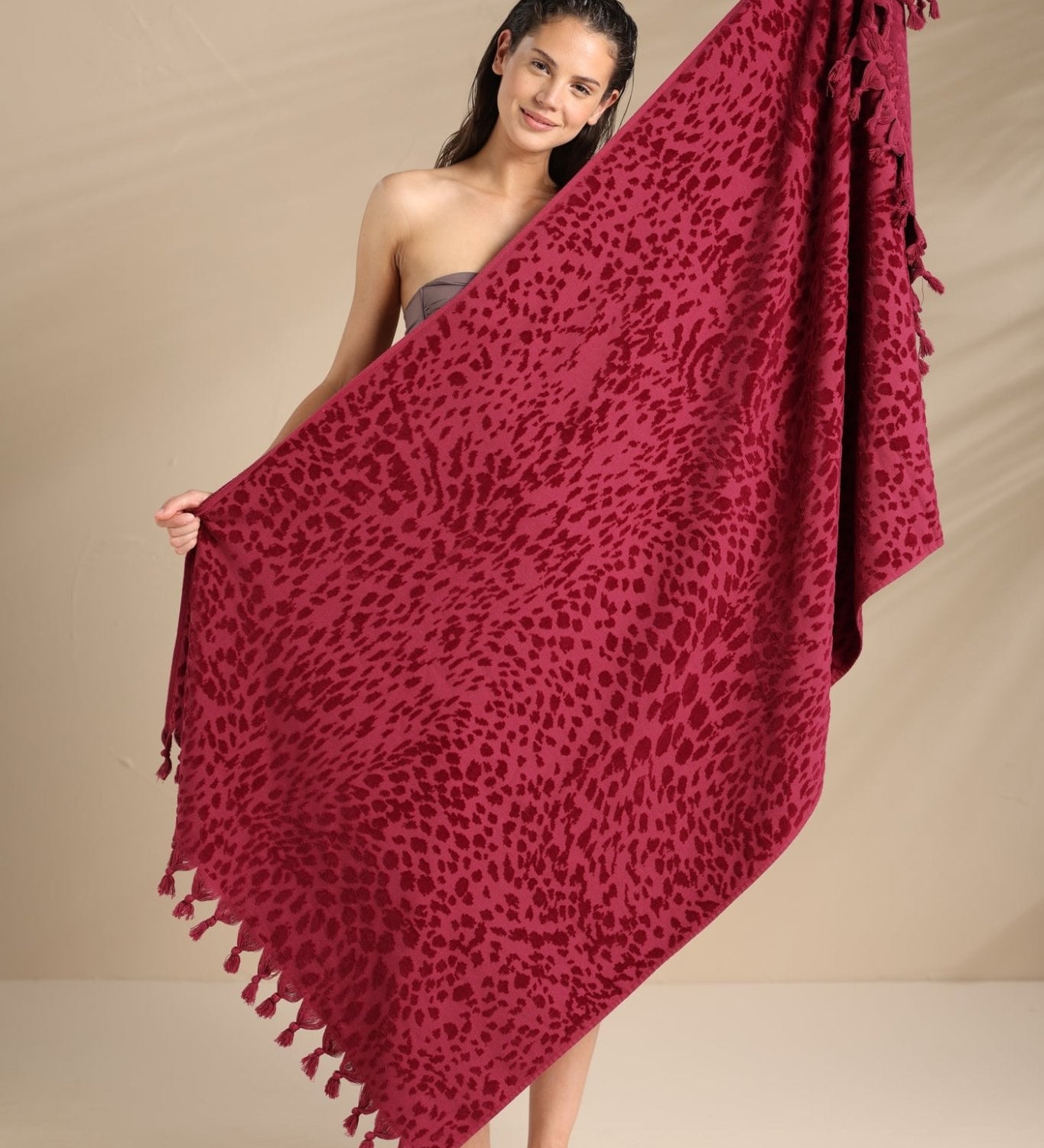 Telo Mare 90x160cm Spugna Velour Noi Di Notte AE521 - Biancheria da sogno Pedata