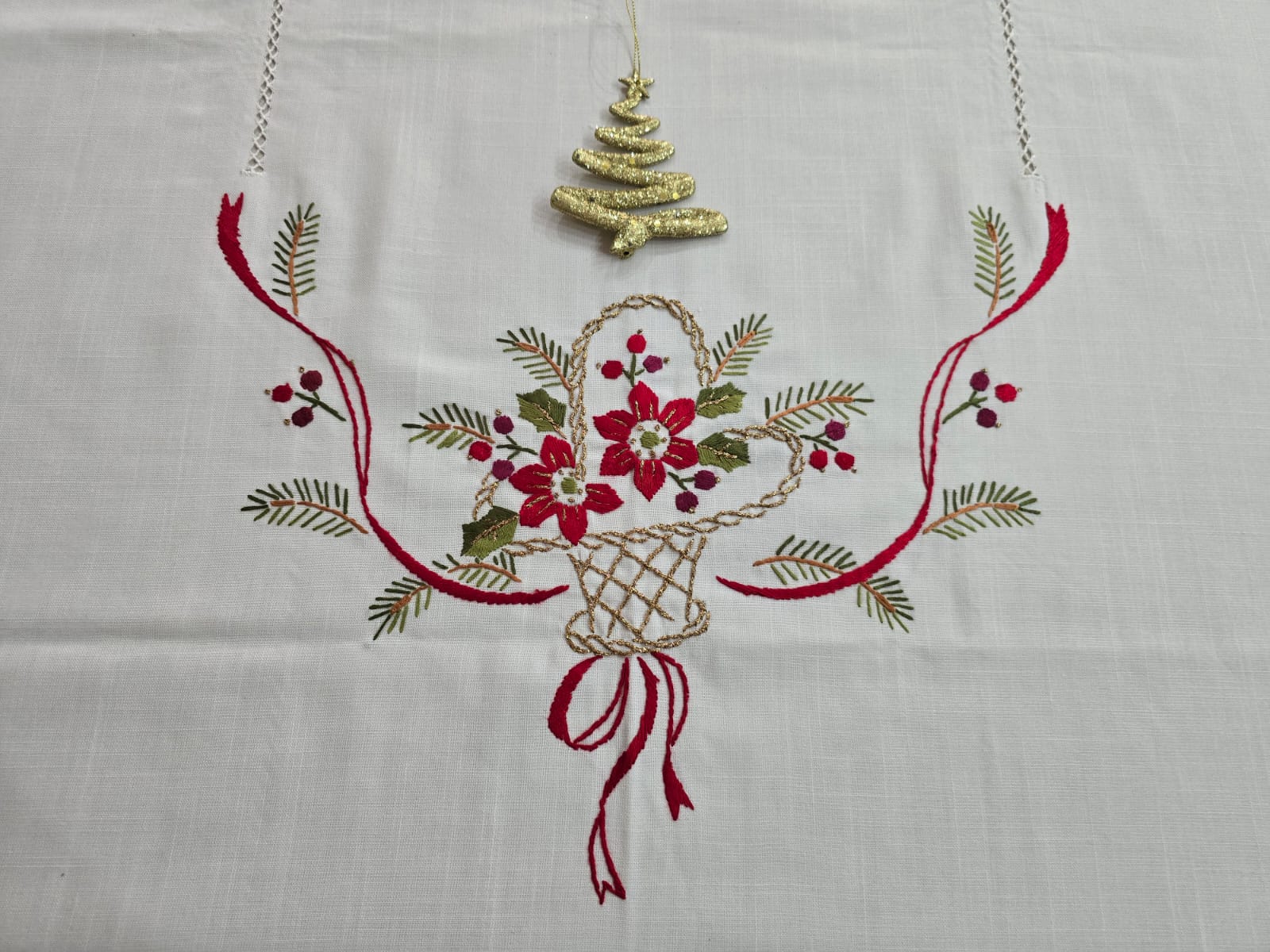 Tovaglia x12 in Lino I Maestri Del Ricamo Cestini Di Natale - Biancheria da sogno Pedata