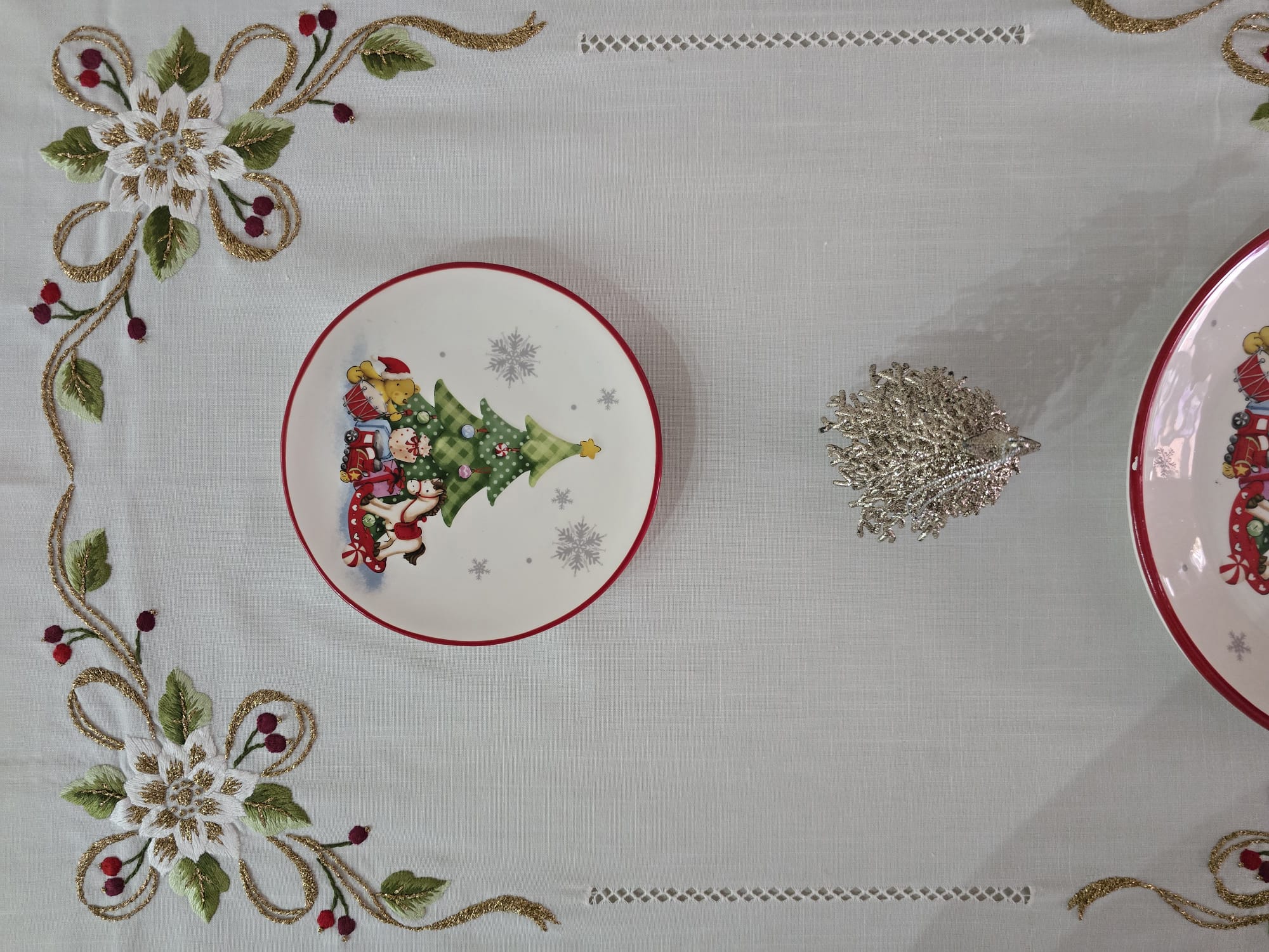 Tovaglia x12 in Lino I Maestri Del Ricamo Fiore Gold - Biancheria da sogno Pedata