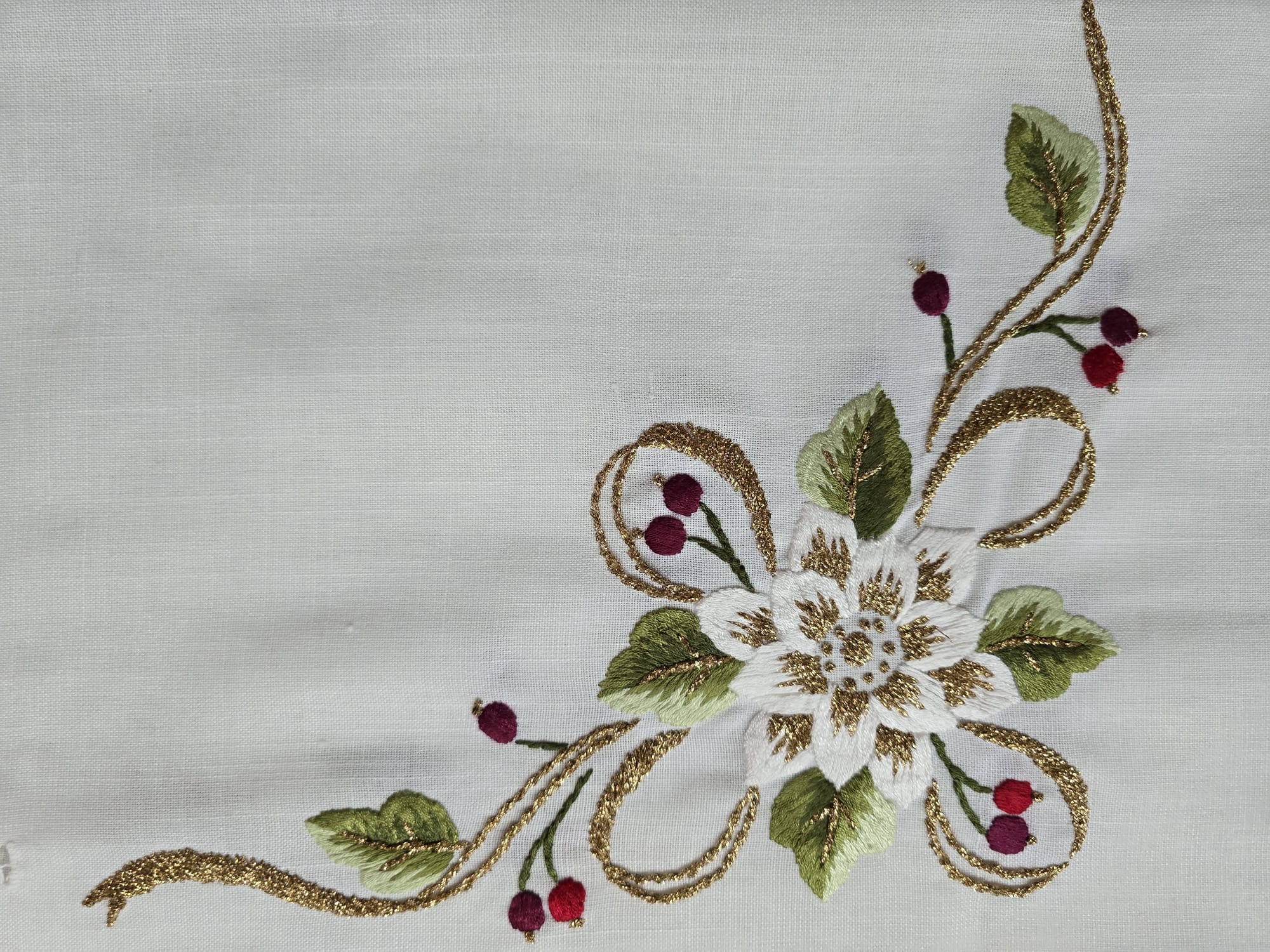 Tovaglia x12 in Lino I Maestri Del Ricamo Fiore Gold - Biancheria da sogno Pedata