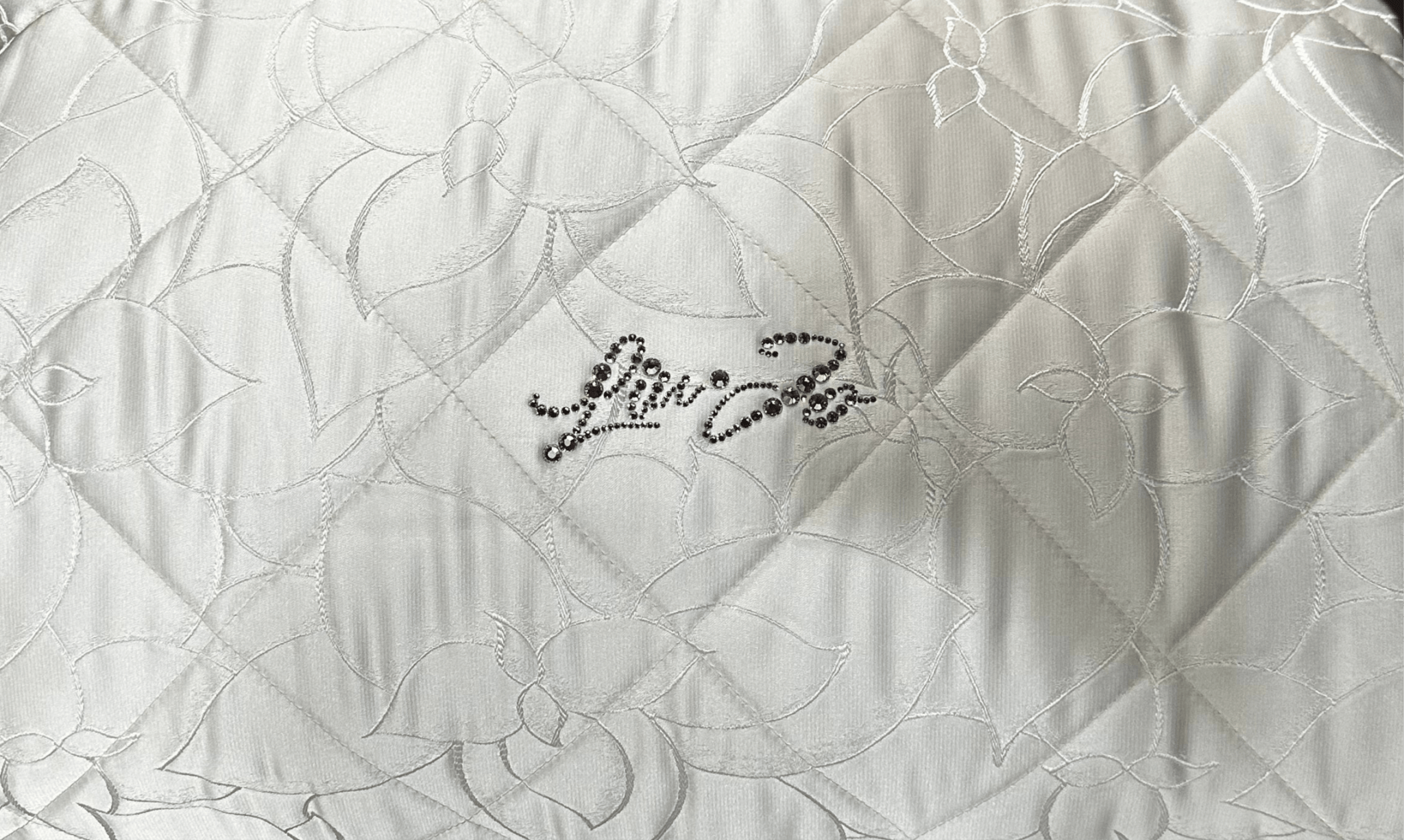 Trapuntino Matrimoniale LiuJo Rilievo - Biancheria da sogno Pedata